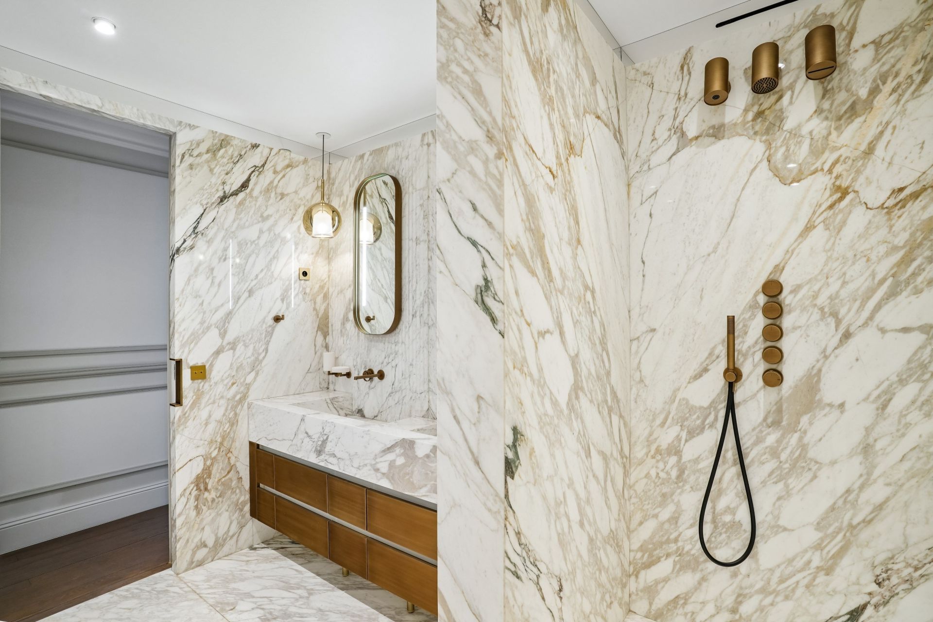 appartement de luxe 8 Pièces en location sur PARIS (75016)