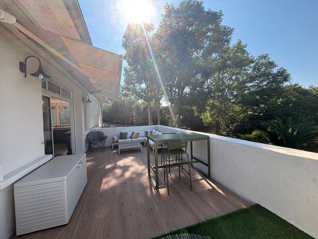 luxury apartment 5 Rooms for sale on PLEURTUIT (35730)