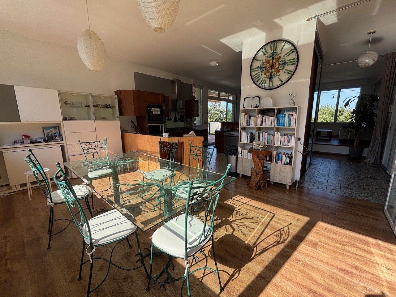 luxury apartment 5 Rooms for sale on PLEURTUIT (35730)