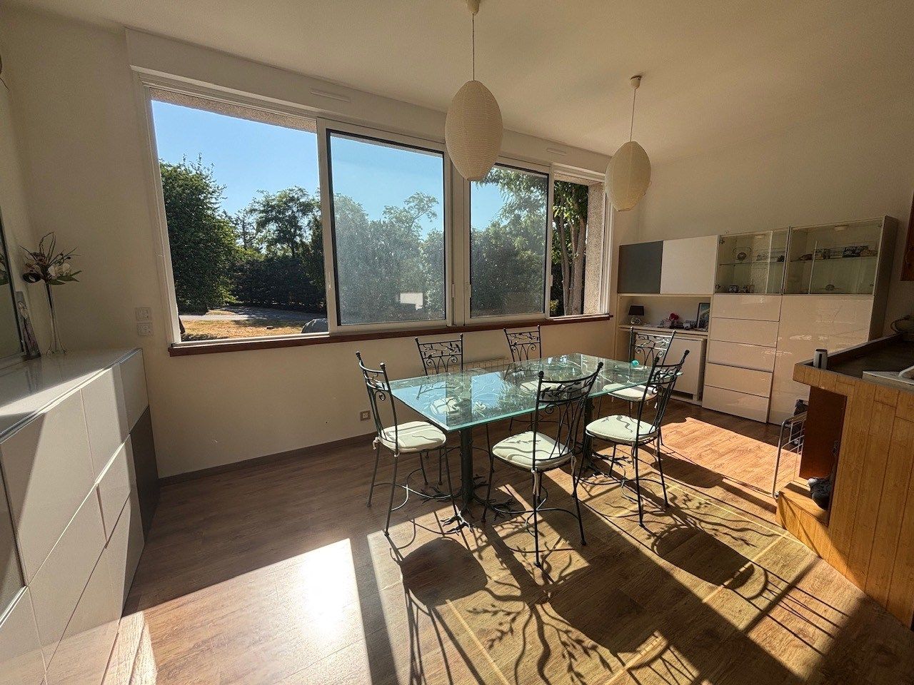 luxury apartment 5 Rooms for sale on PLEURTUIT (35730)