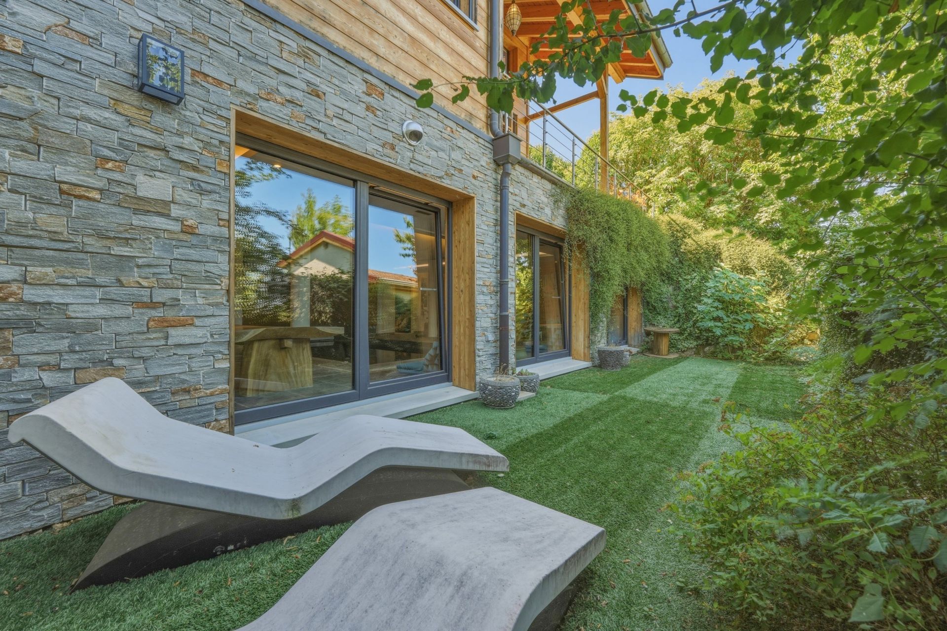 maison contemporaine 6 Pièces en vente sur ST CERGUES (74140)