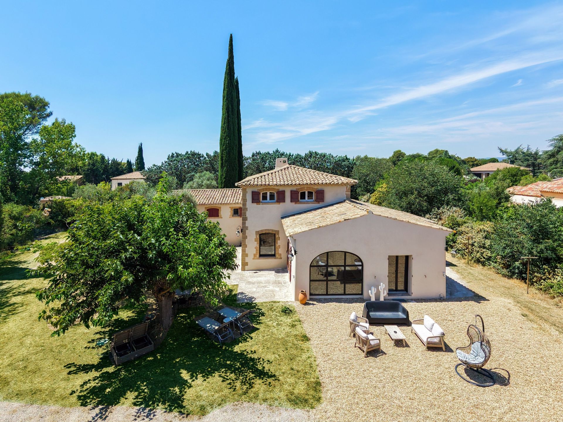 luxury house 7 Rooms for sale on AIX EN PROVENCE (13100)