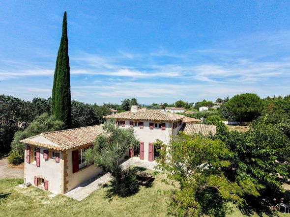 Sale Luxury house Aix-en-Provence 7&nbsp;Rooms 210&nbsp;m²