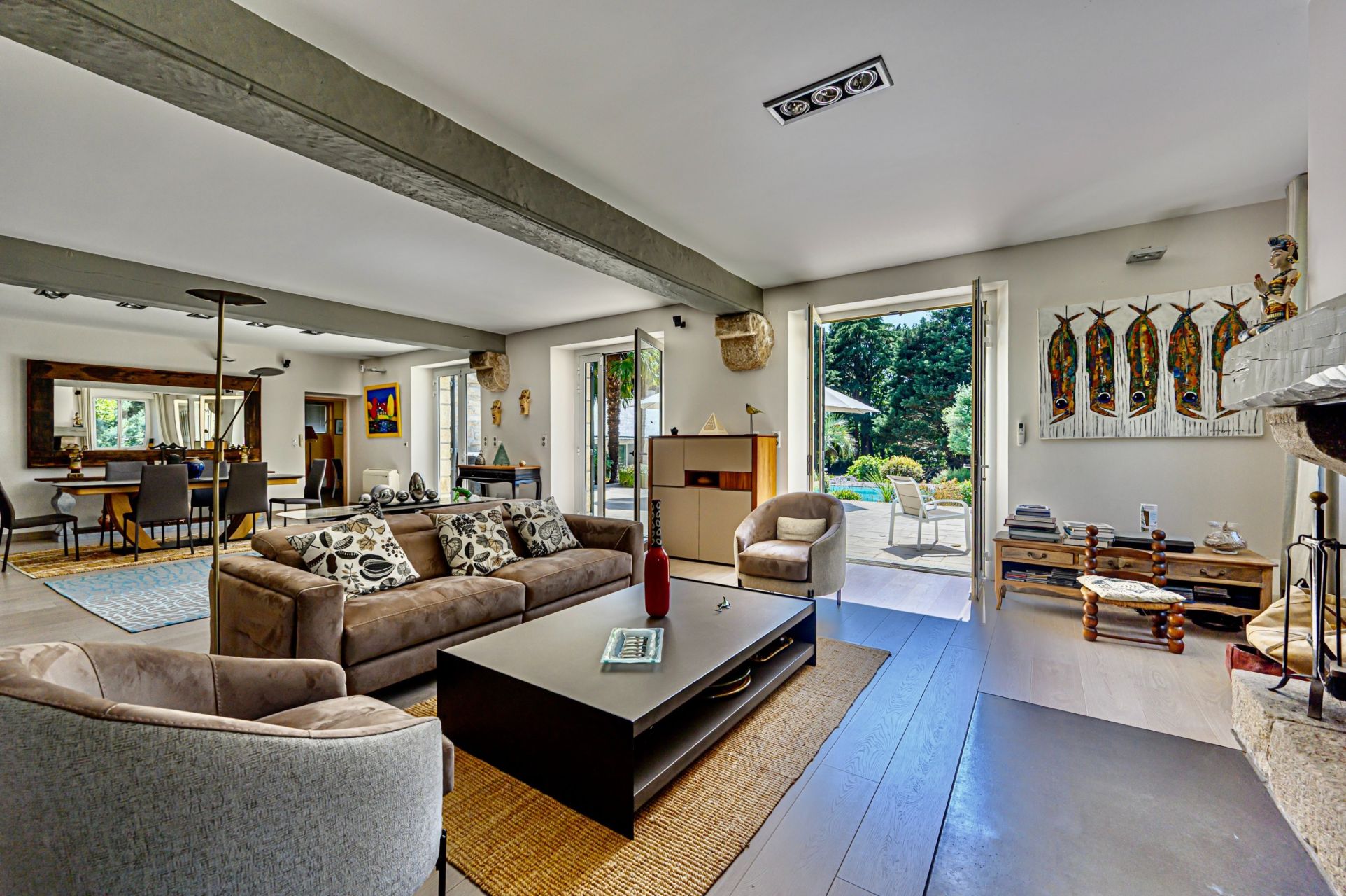 luxury property 7 Rooms for sale on GUERANDE (44350)