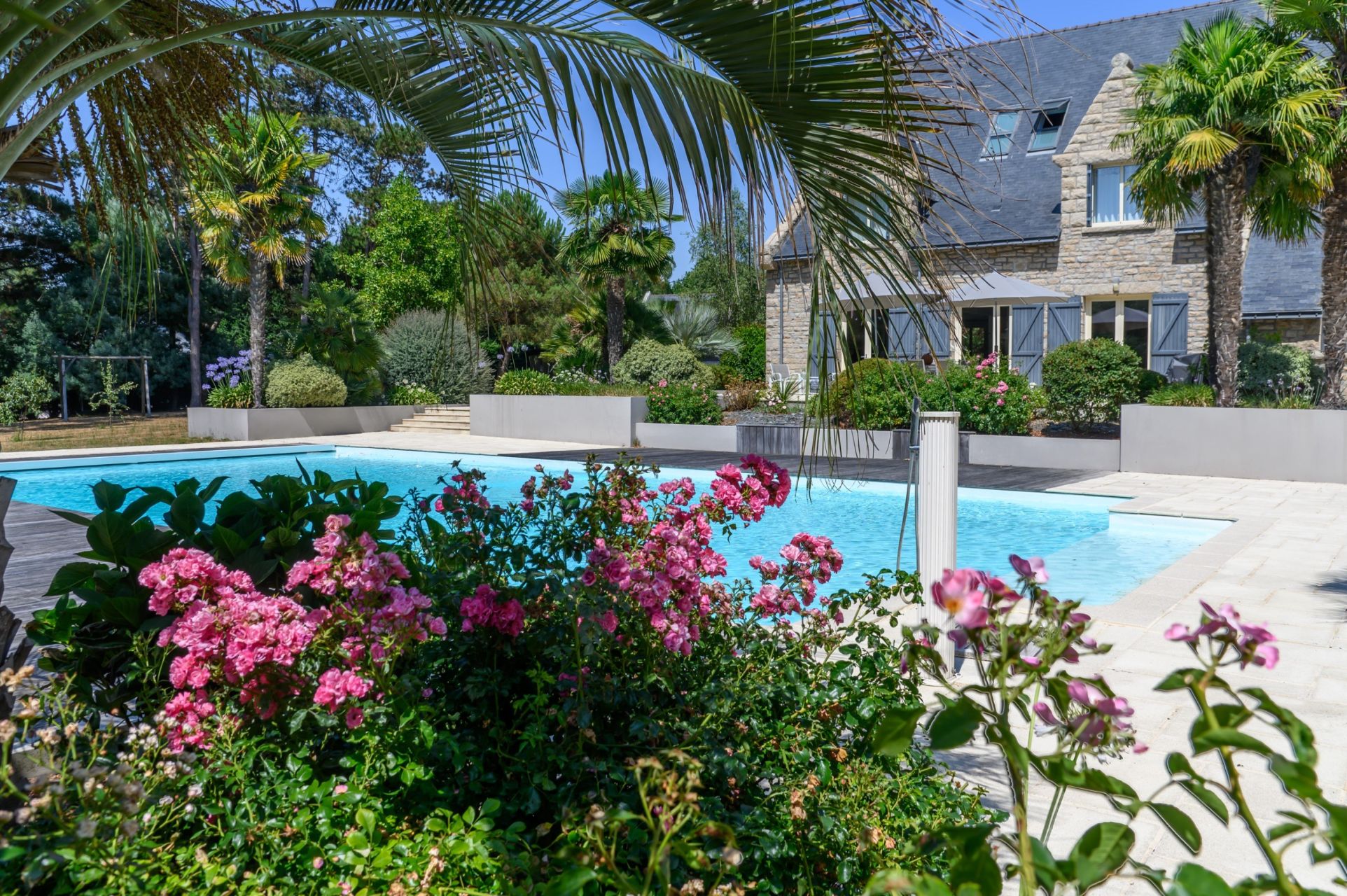 luxury property 7 Rooms for sale on GUERANDE (44350)