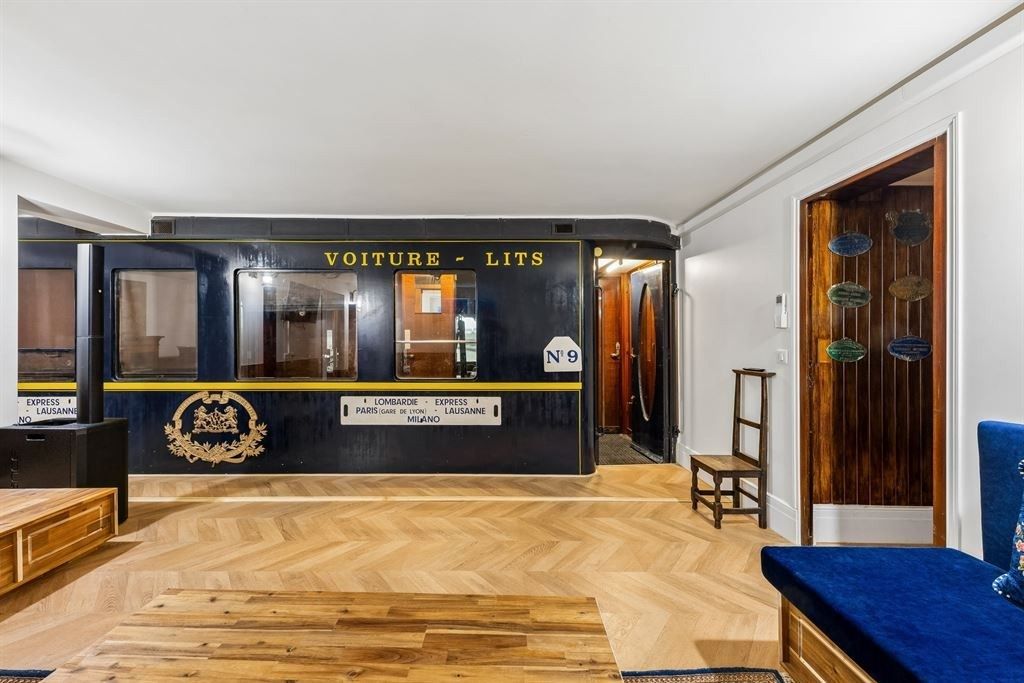 luxury house 18 Rooms for sale on SCEAUX (92330)
