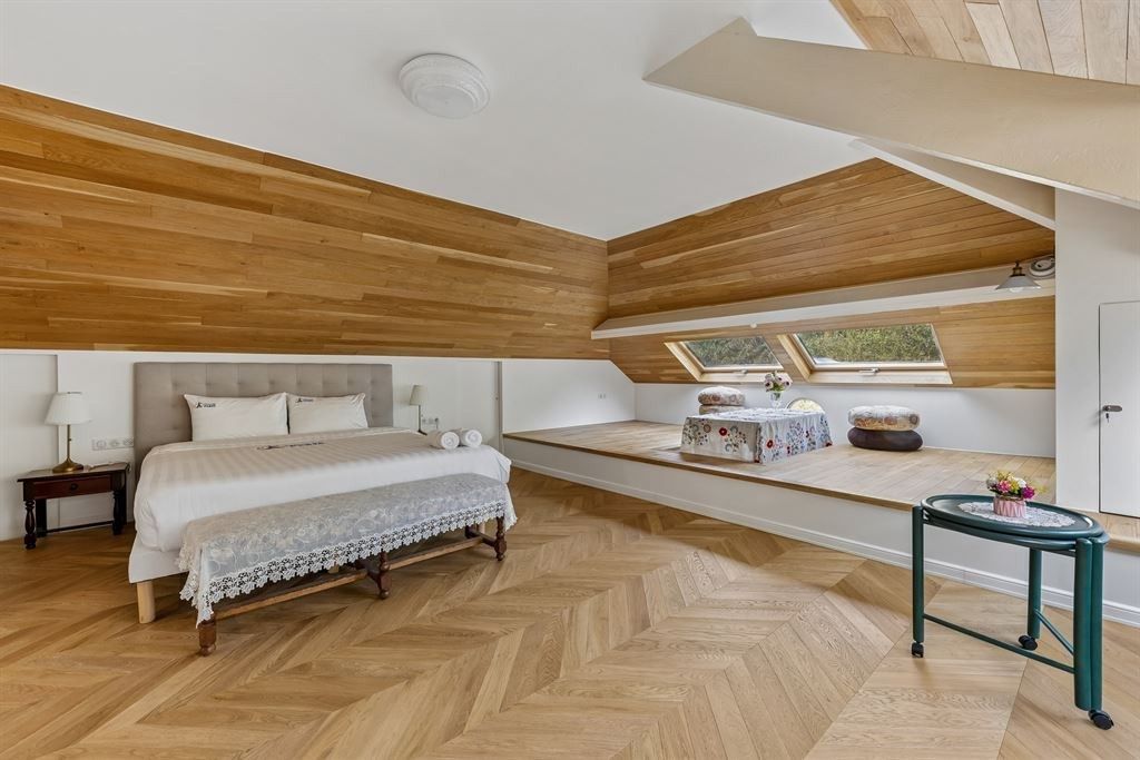 luxury house 18 Rooms for sale on SCEAUX (92330)