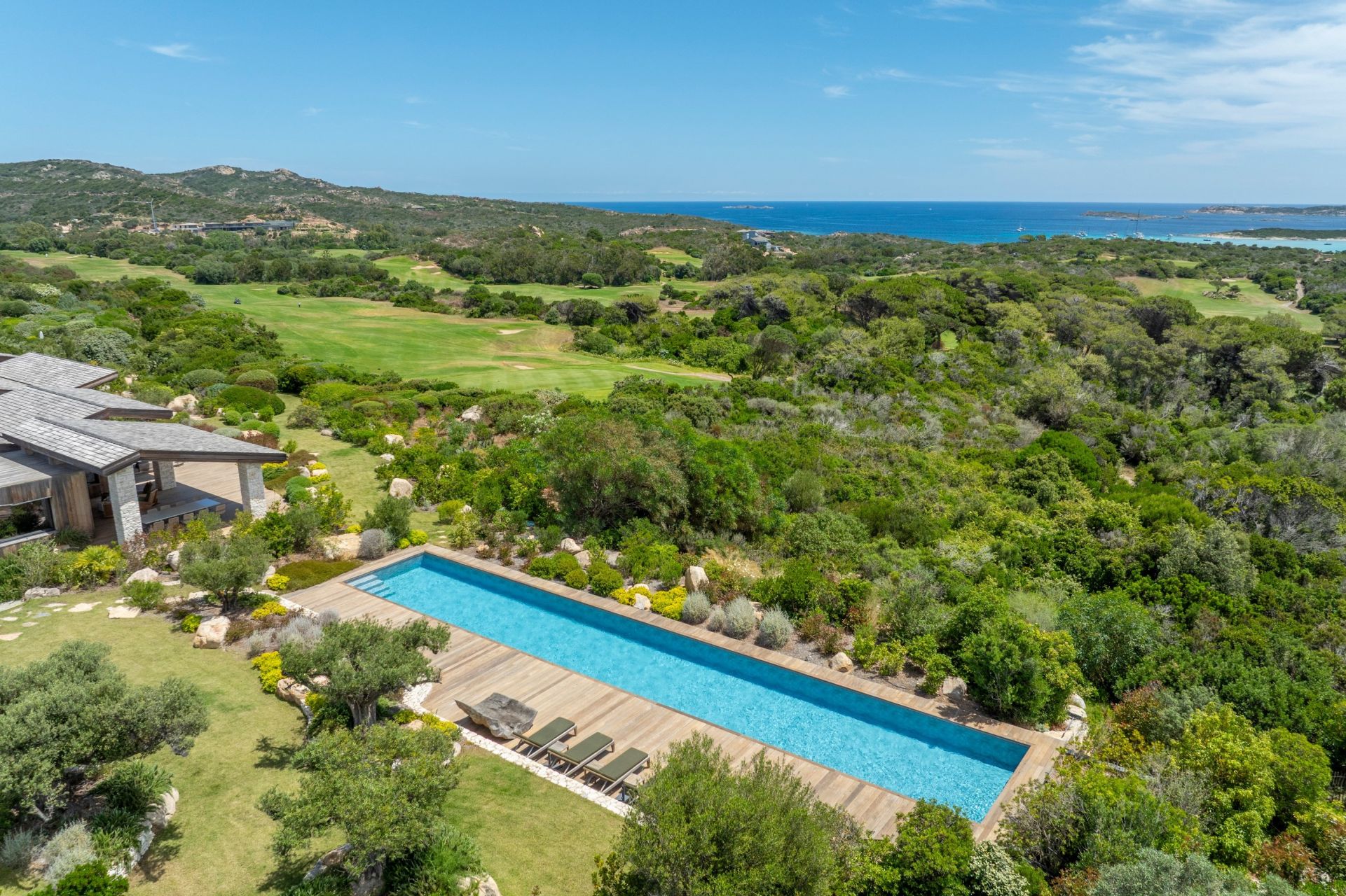 villa de luxe 11 Pièces en location saisonnière sur BONIFACIO (20169)