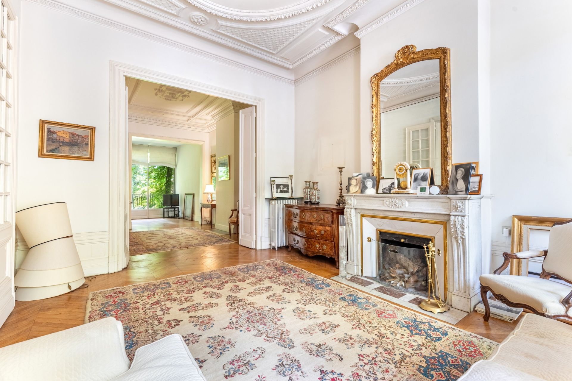 luxury house 6 Rooms for sale on BORDEAUX (33000)