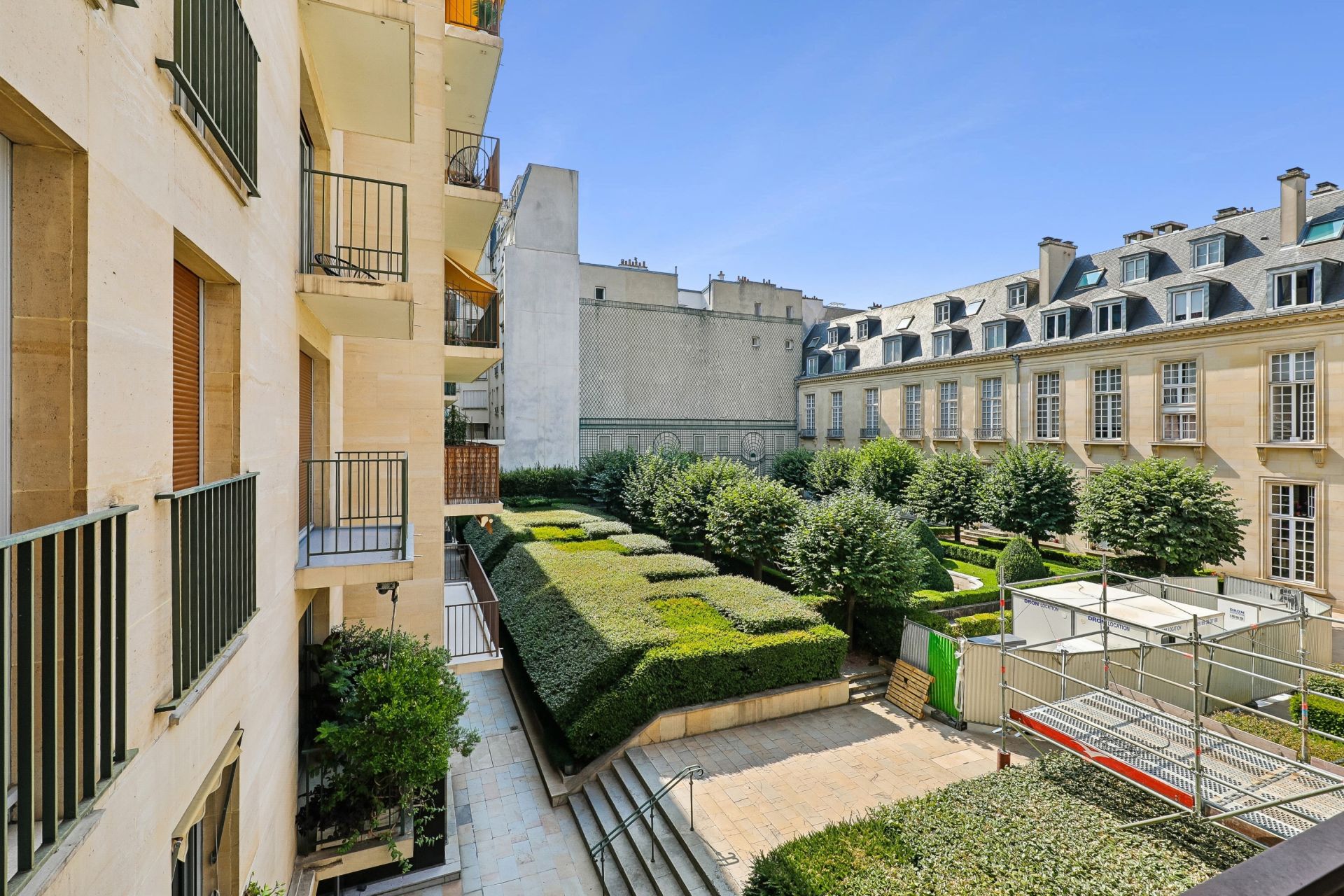 luxury apartment 1 room for rent on PARIS (75003)