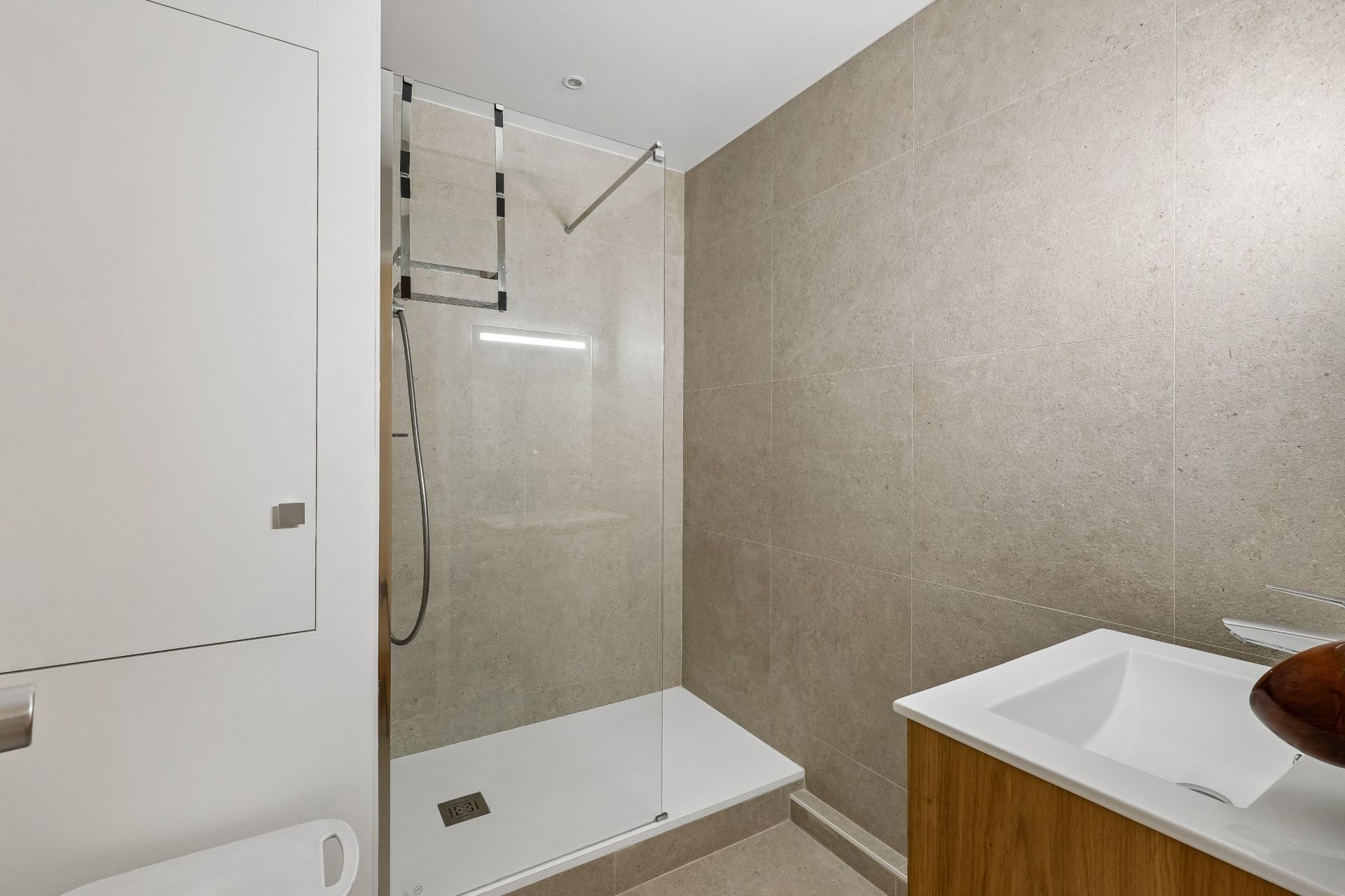 luxury apartment 1 room for rent on PARIS (75003)