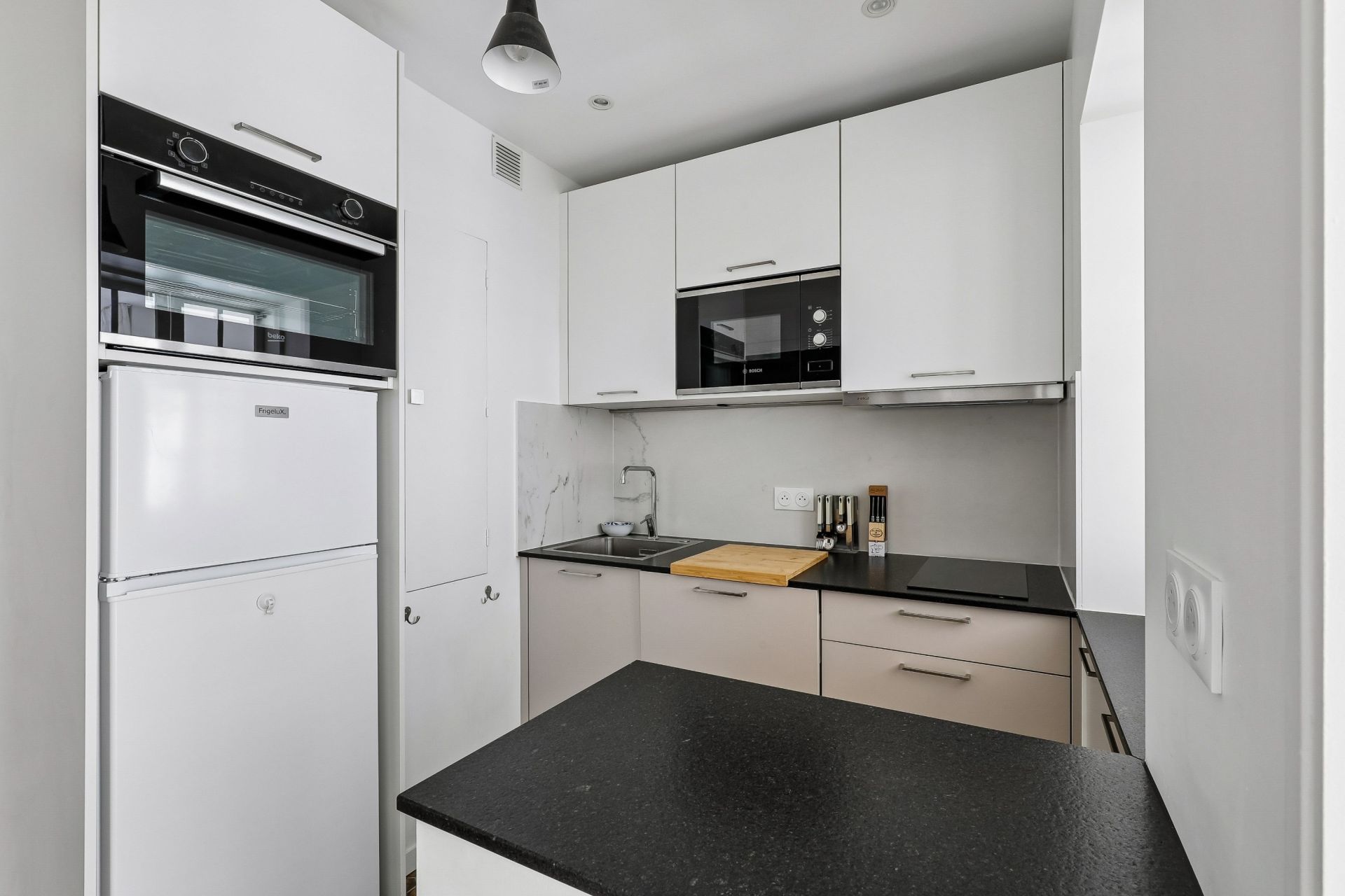 luxury apartment 1 room for rent on PARIS (75003)