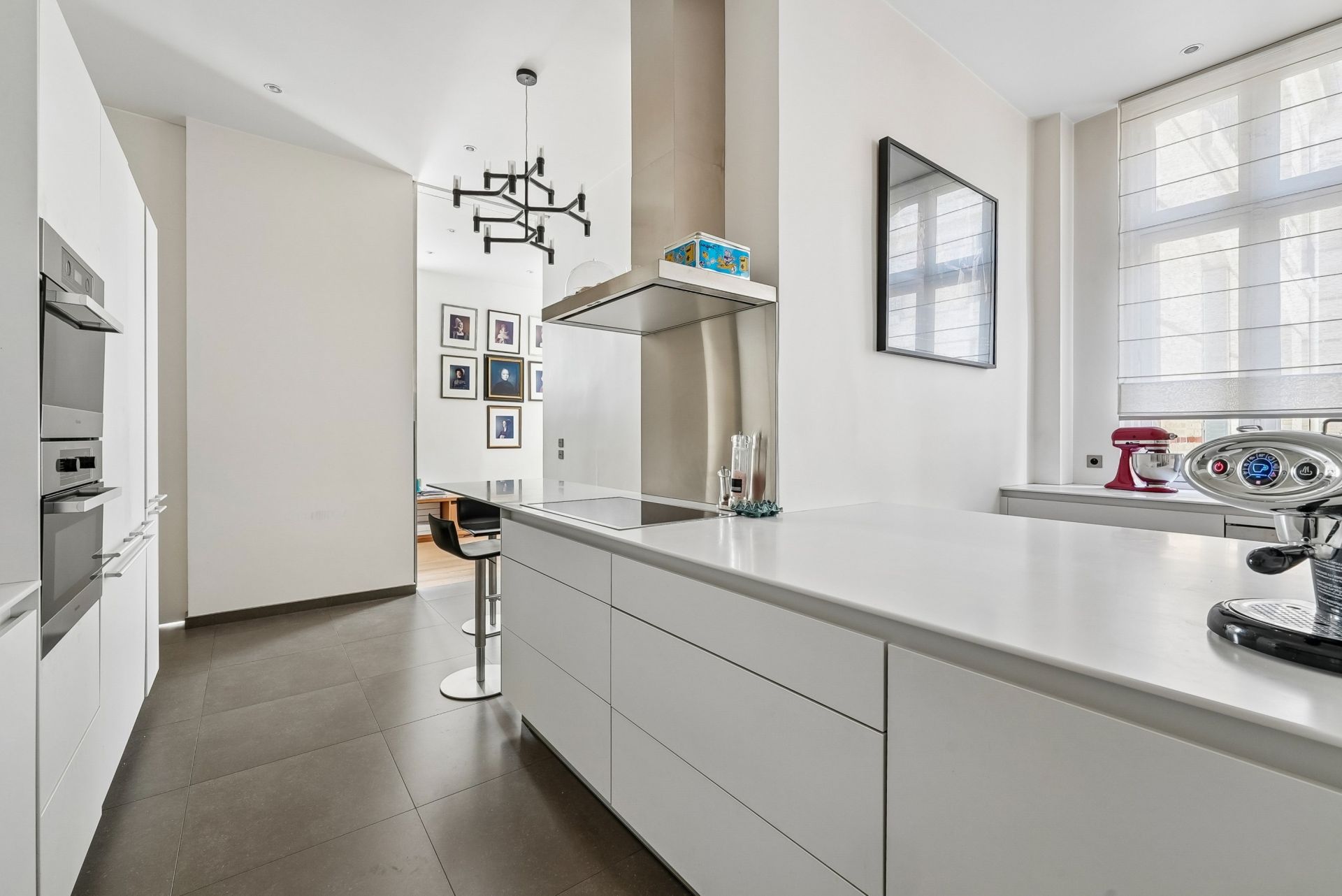 luxury apartment 7 Rooms for rent on PARIS (75016)