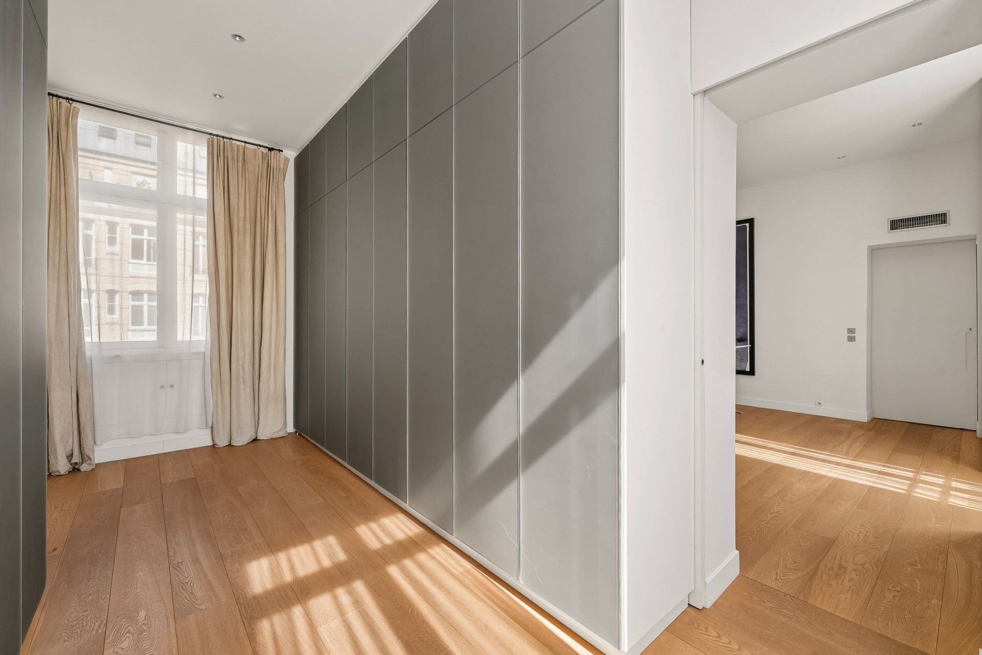 luxury apartment 7 Rooms for rent on PARIS (75016)