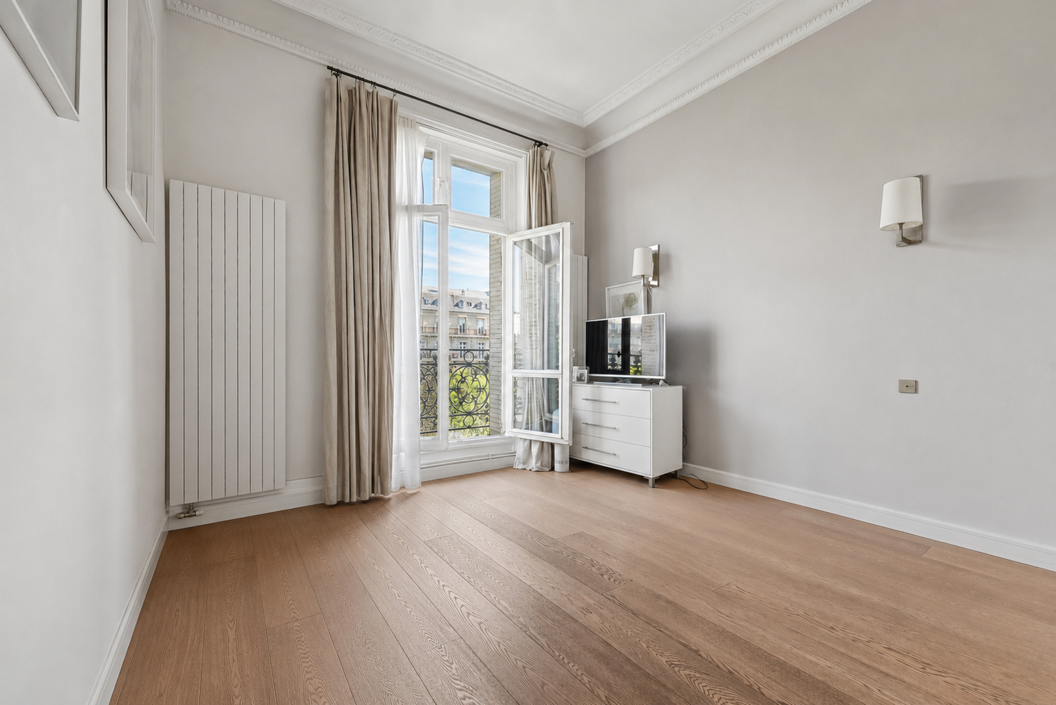 luxury apartment 7 Rooms for rent on PARIS (75016)