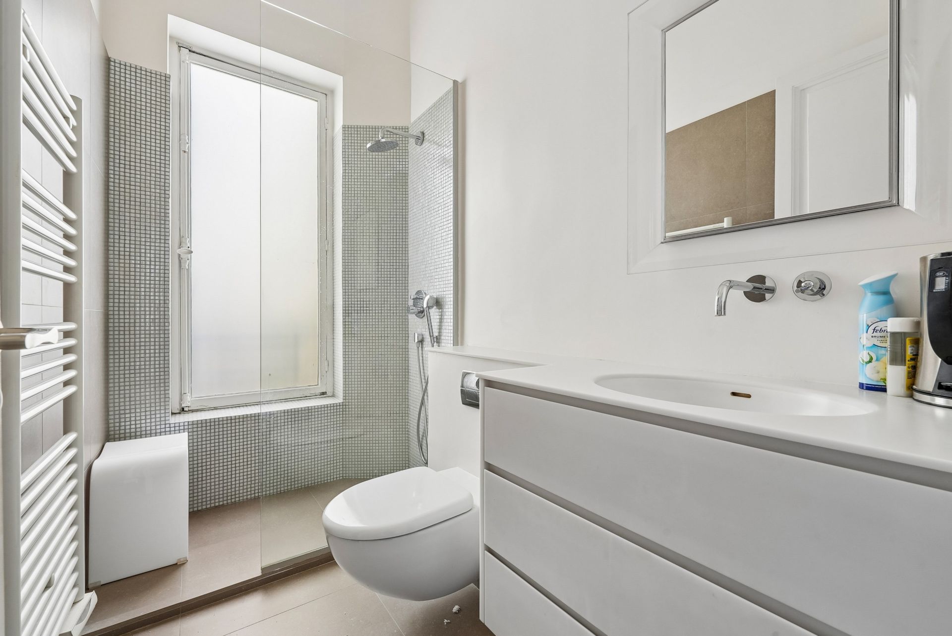 luxury apartment 7 Rooms for rent on PARIS (75016)