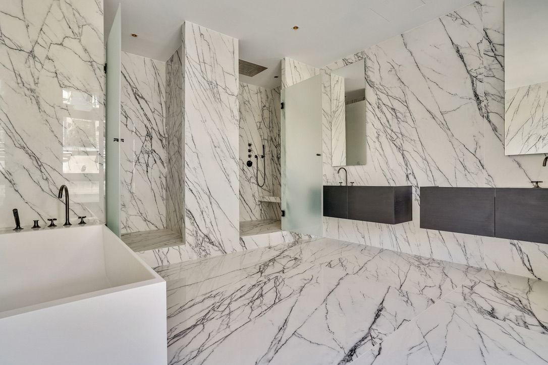luxury apartment 8 Rooms for sale on PARIS (75007)