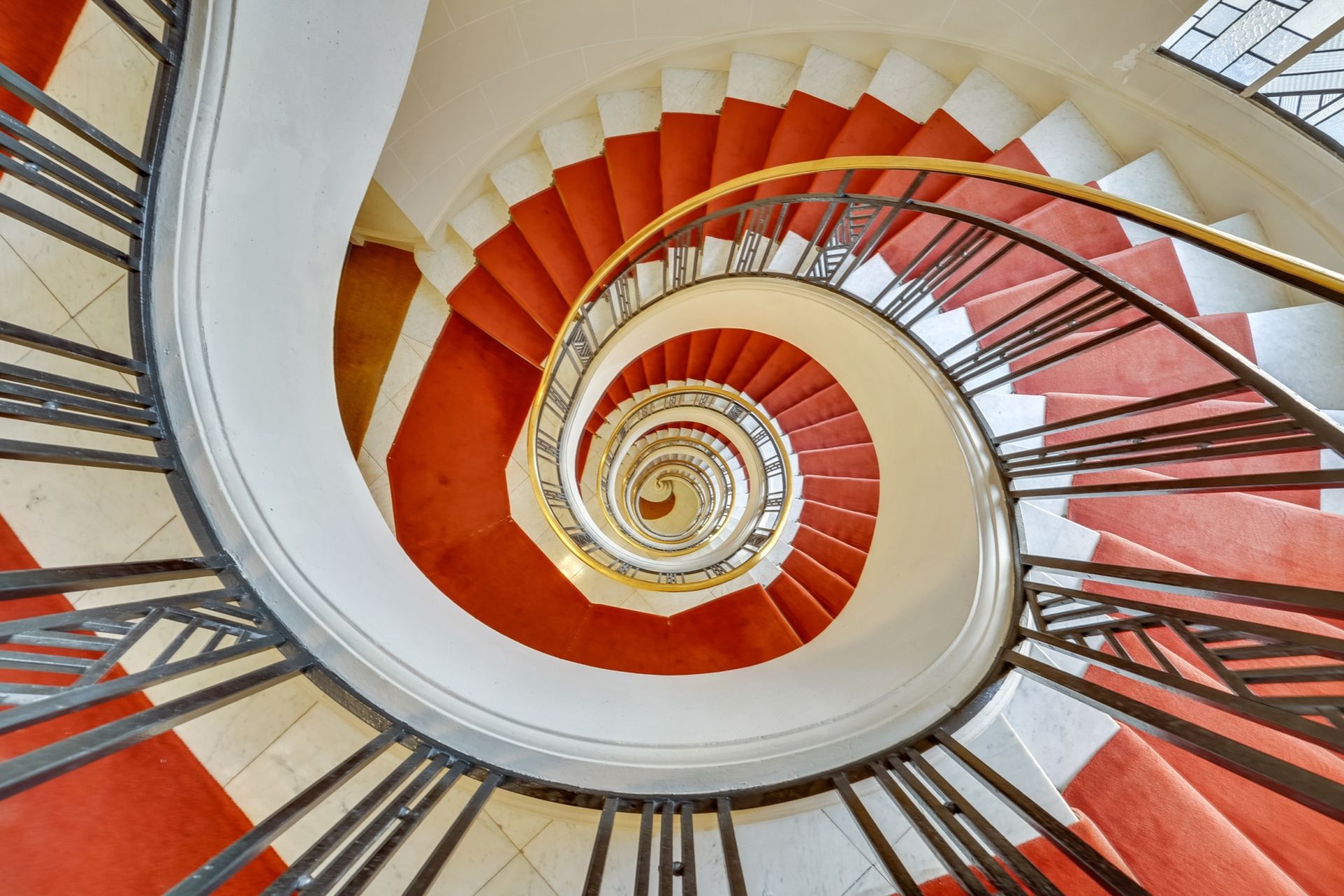 luxury apartment 8 Rooms for sale on PARIS (75007)