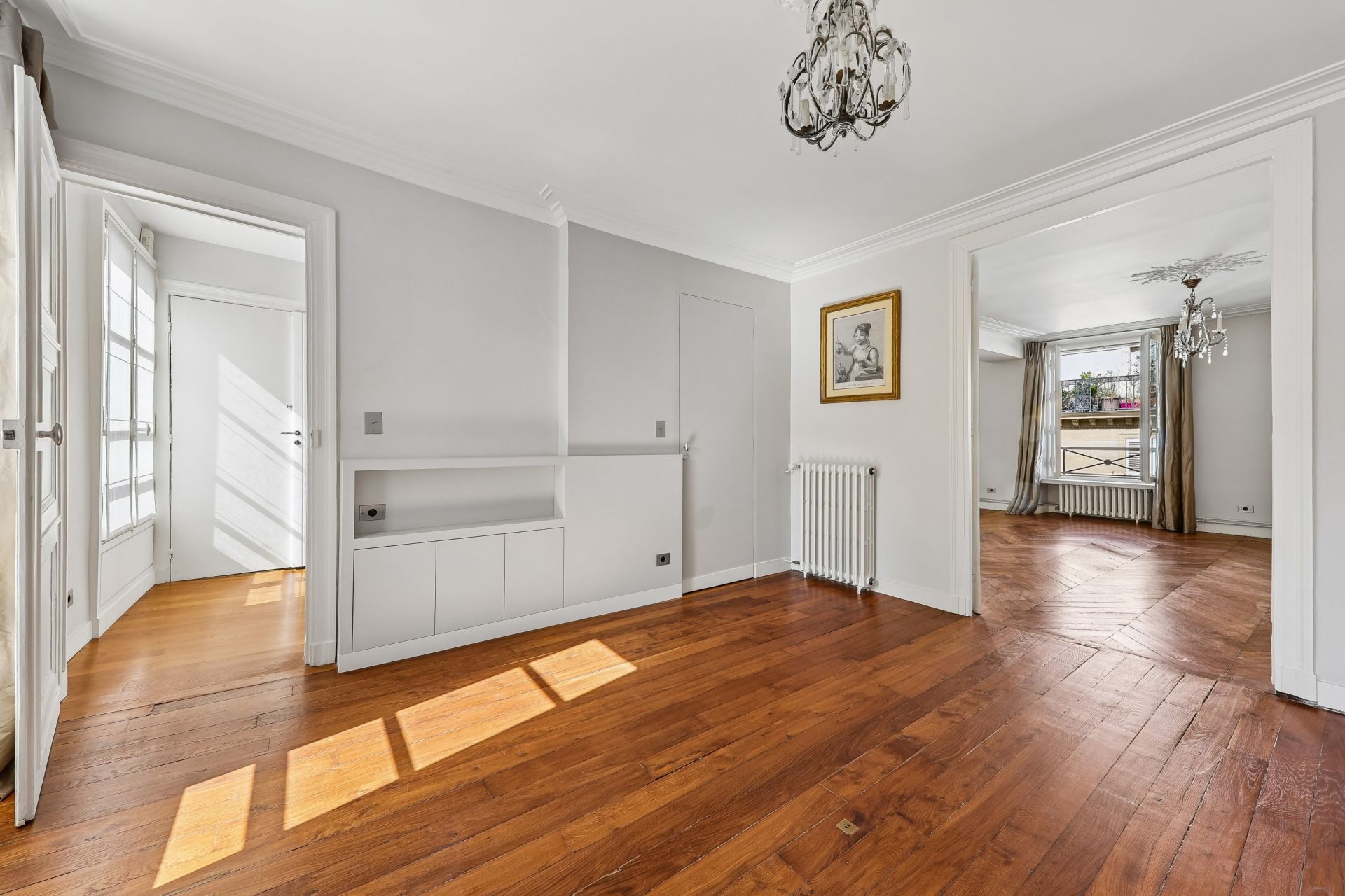 luxury apartment 4 Rooms for sale on PARIS (75008)