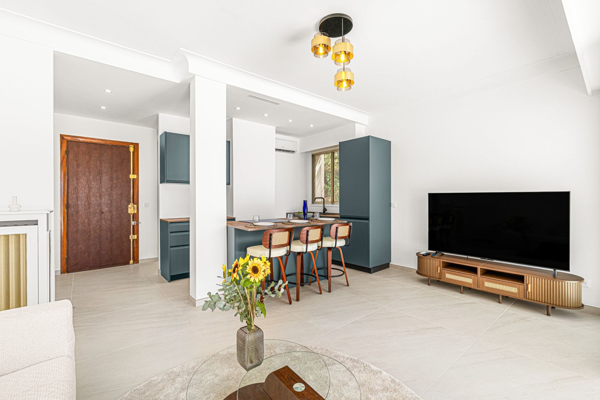 luxury apartment 2 Rooms for sale on NICE (06300)
