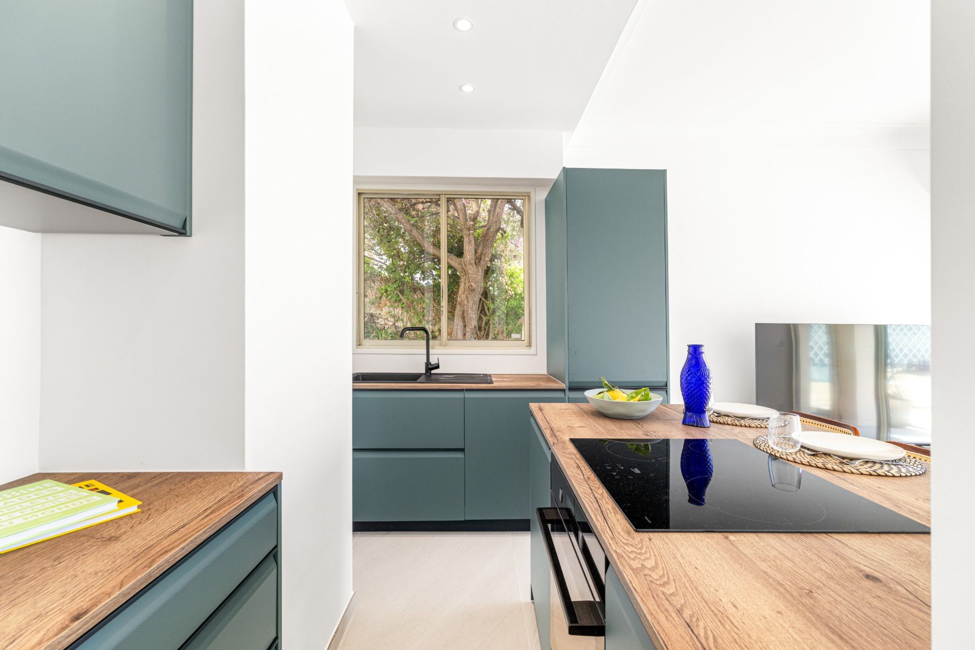 luxury apartment 2 Rooms for sale on NICE (06300)