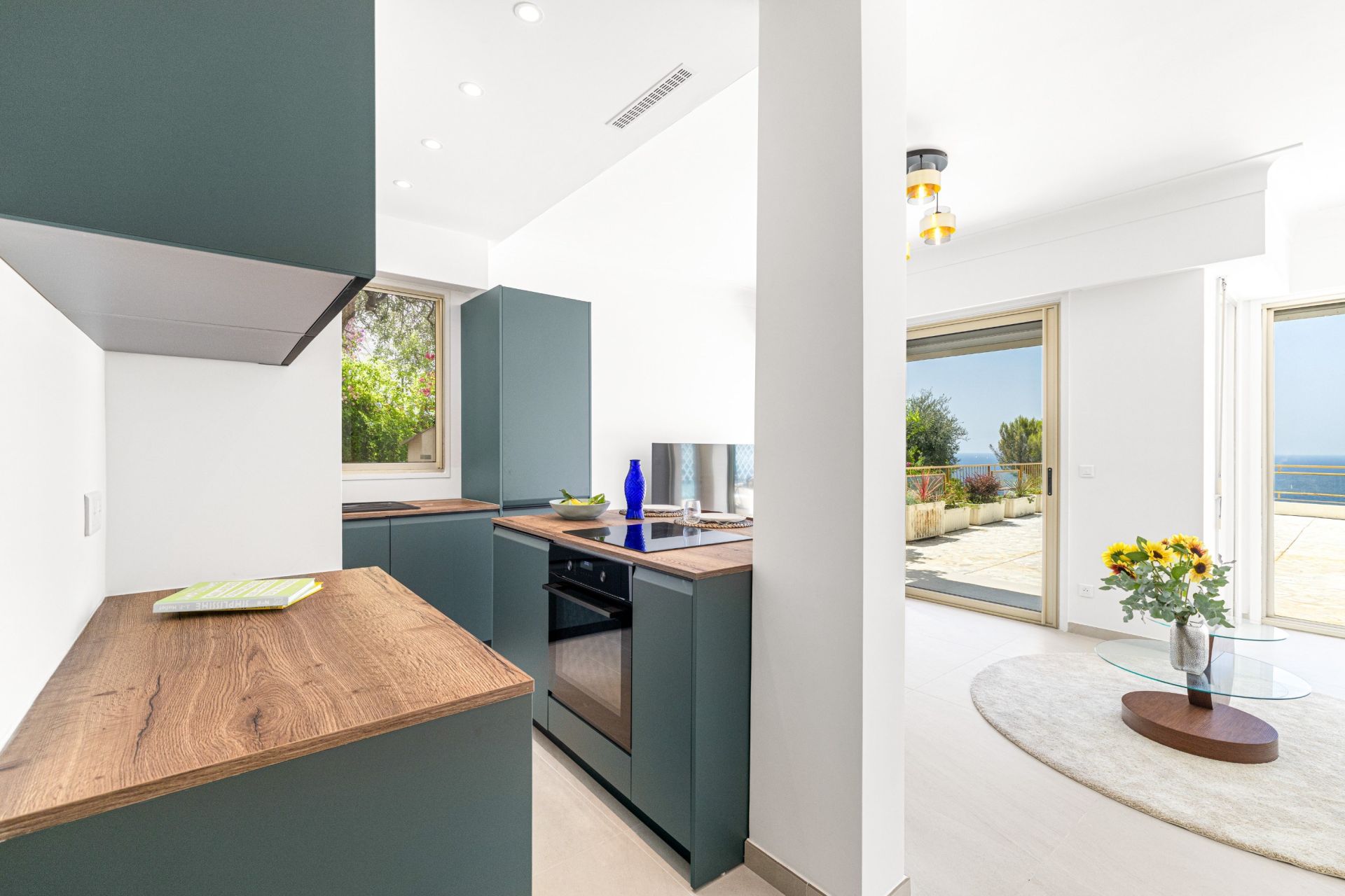 luxury apartment 2 Rooms for sale on NICE (06300)