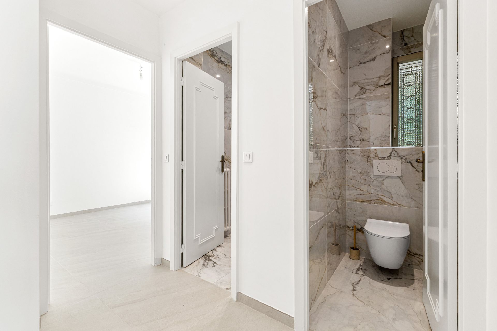 luxury apartment 2 Rooms for sale on NICE (06300)