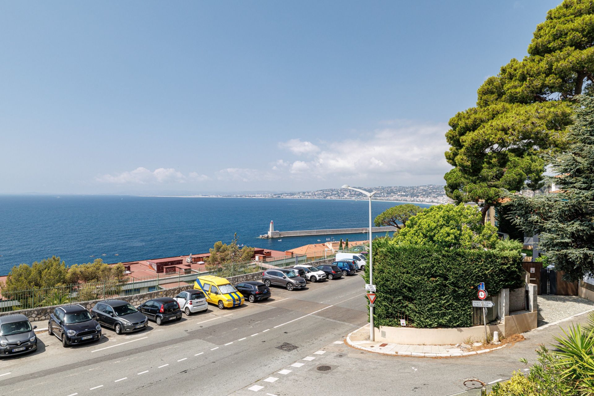 luxury apartment 2 Rooms for sale on NICE (06300)