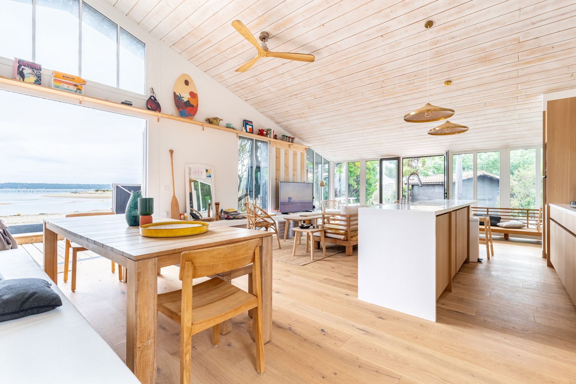 luxury house 5 Rooms for sale on CAP FERRET (33970)