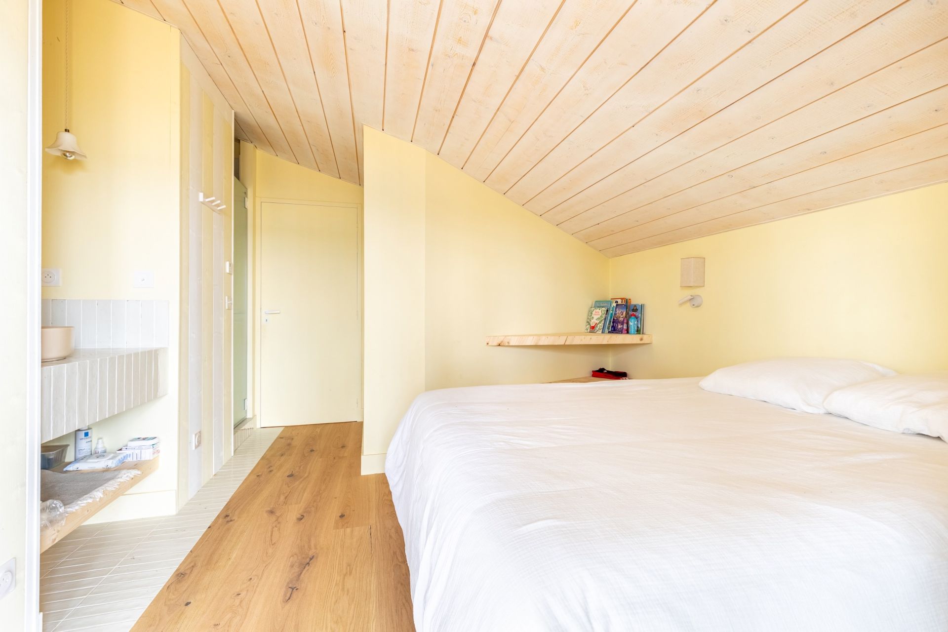 luxury house 5 Rooms for sale on CAP FERRET (33970)