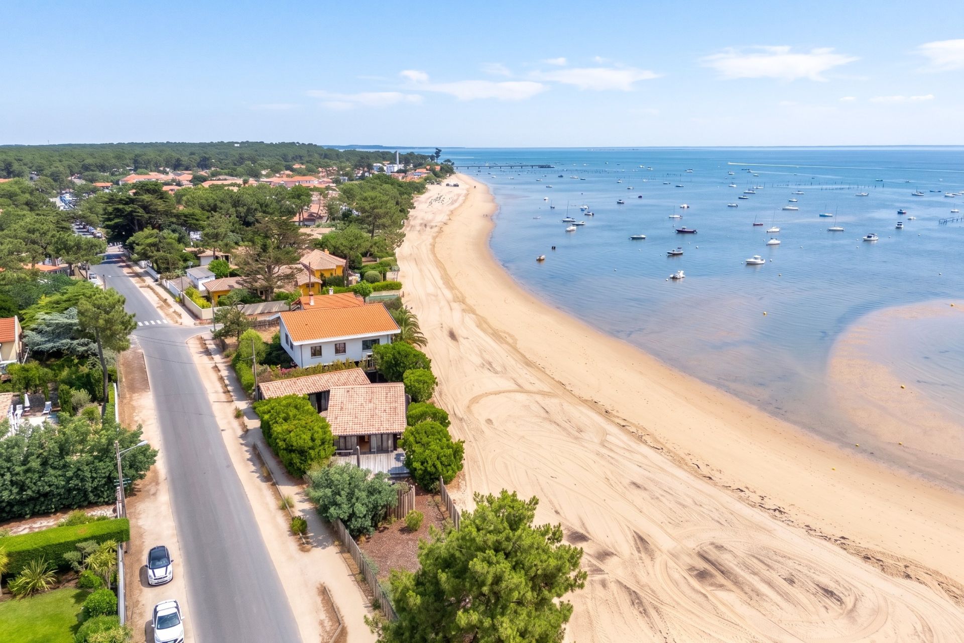 luxury house 5 Rooms for sale on CAP FERRET (33970)