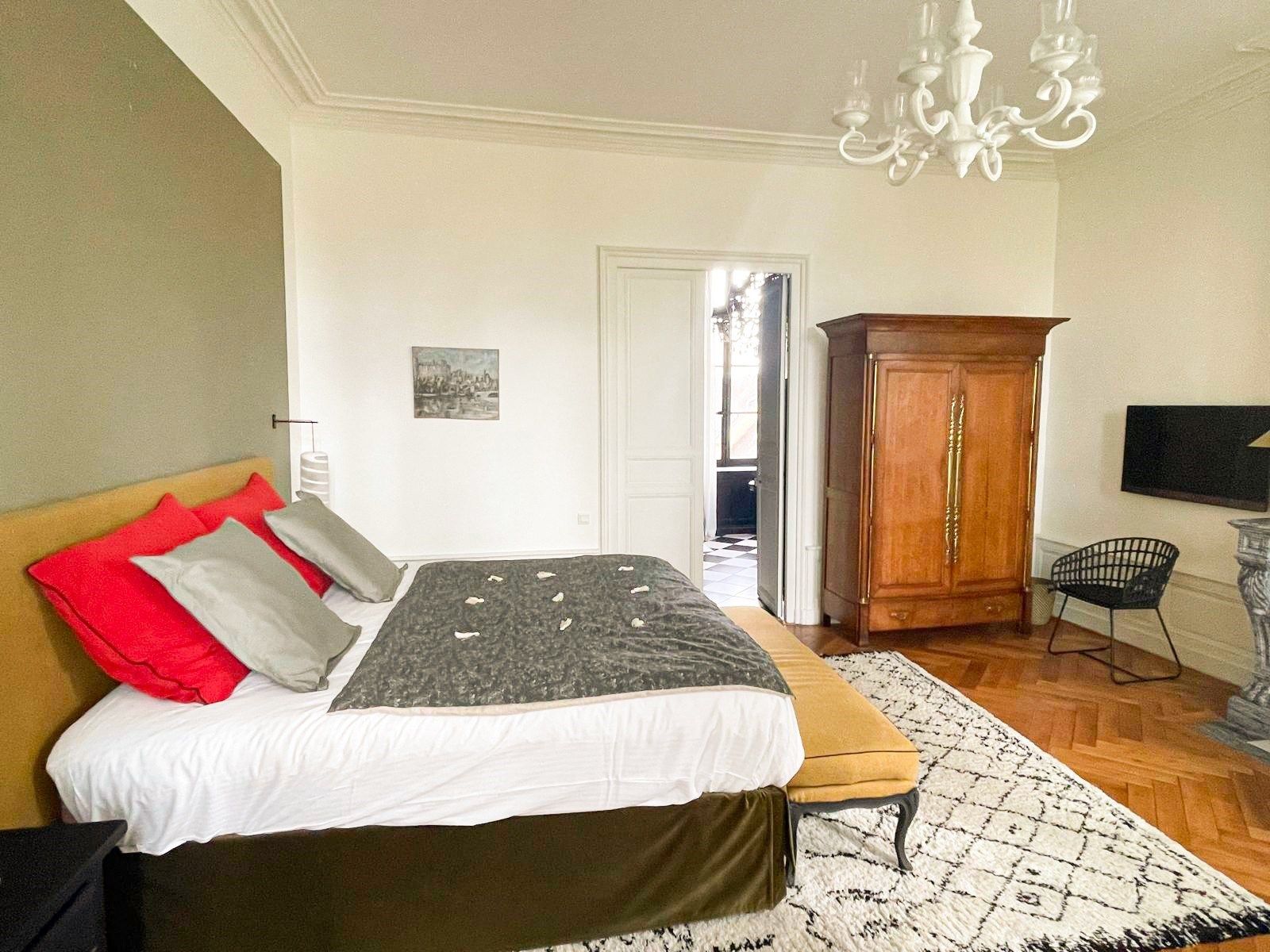 hôtel particulier 11 Pièces en vente sur BAYEUX (14400)