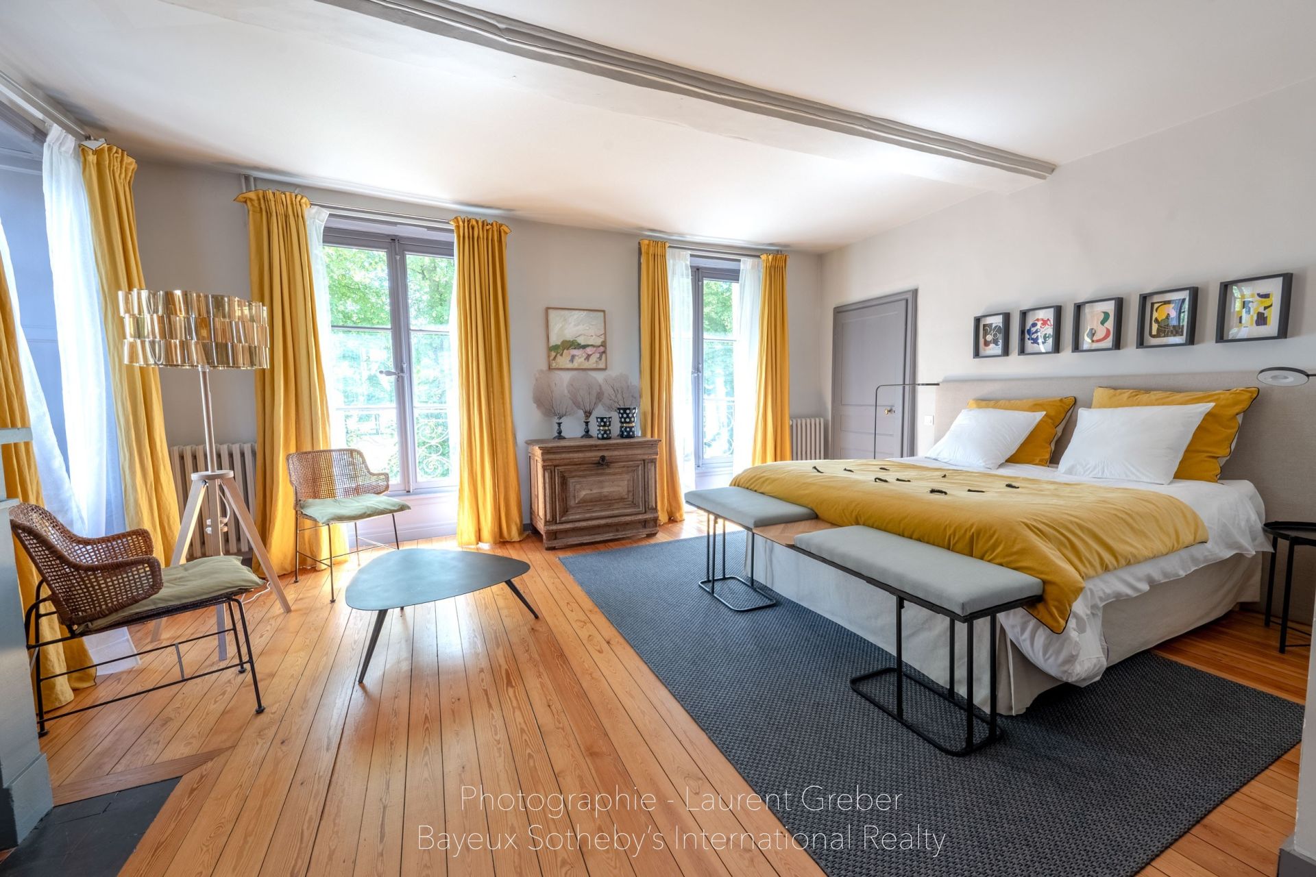 hôtel particulier 11 Pièces en vente sur BAYEUX (14400)