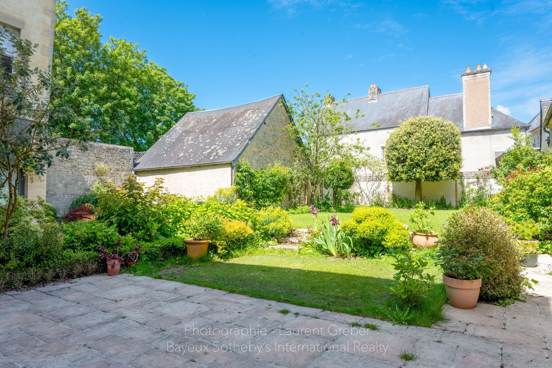 hôtel particulier 11 Pièces en vente sur BAYEUX (14400)