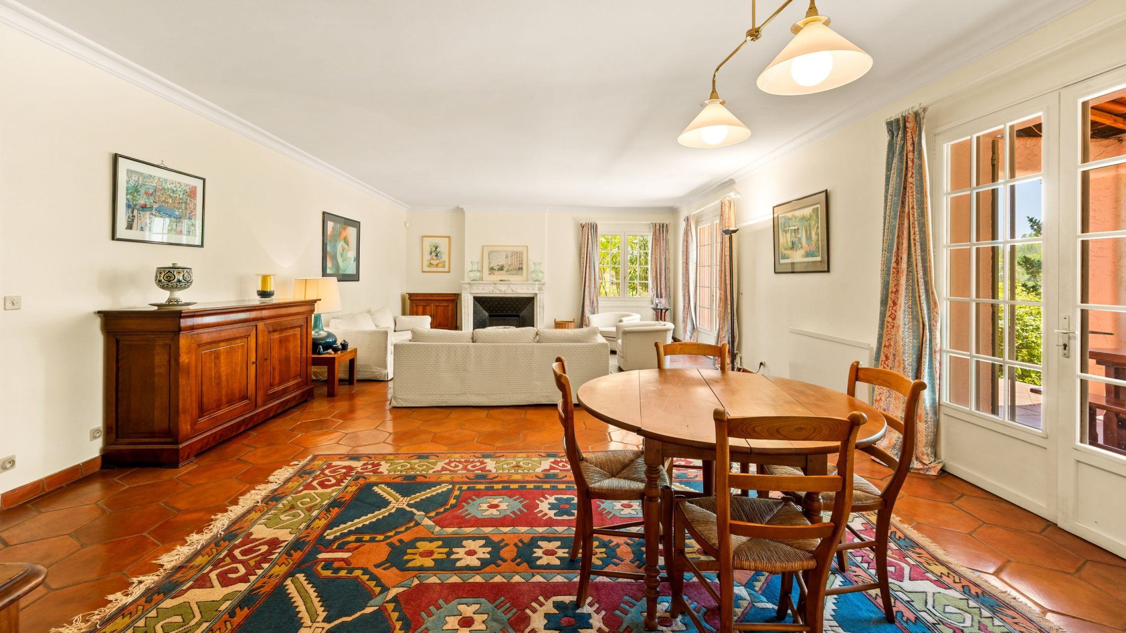 luxury provencale house 6 Rooms for sale on DRAGUIGNAN (83300)