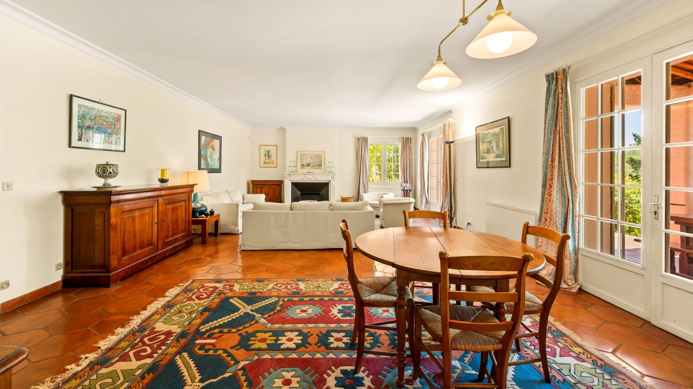 luxury provencale house 6 Rooms for sale on DRAGUIGNAN (83300)