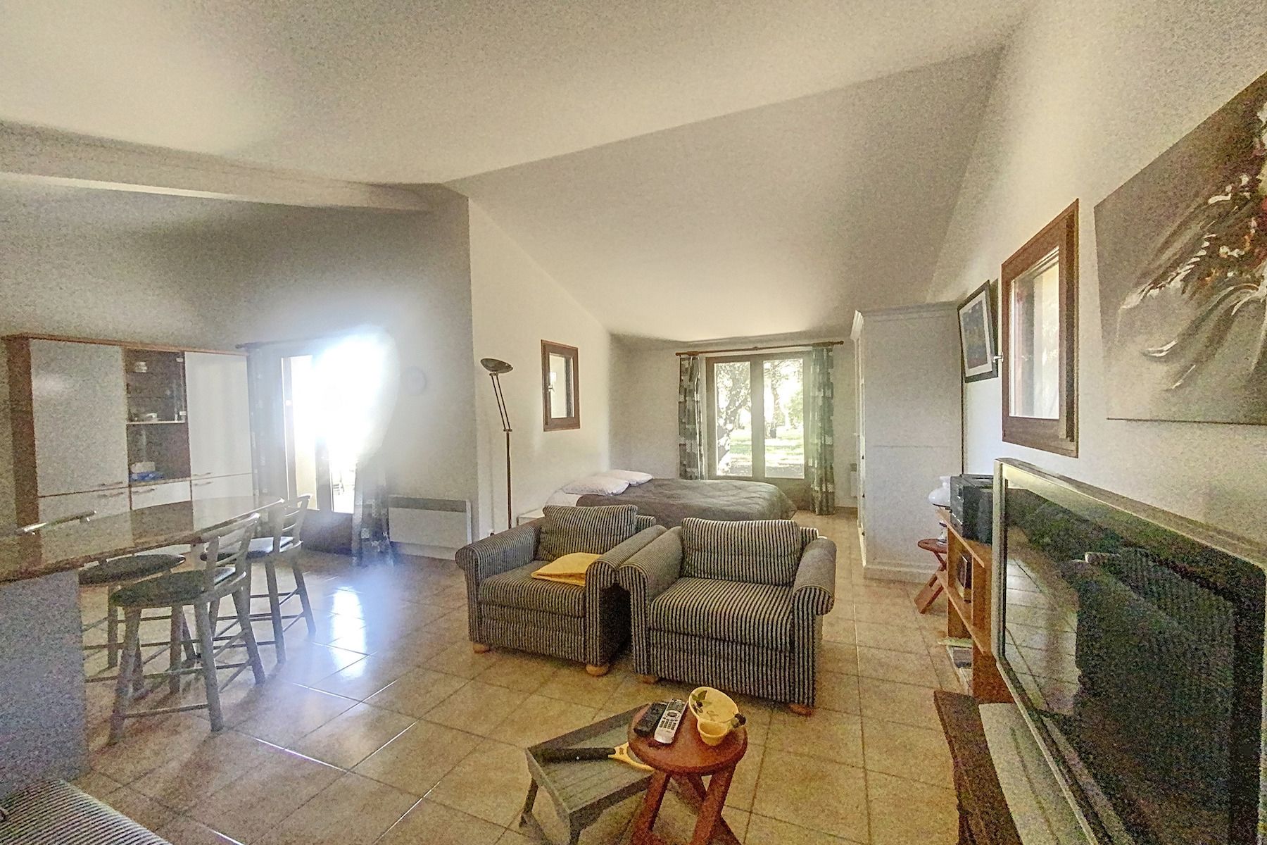 luxury house 6 Rooms for sale on UZES (30700)