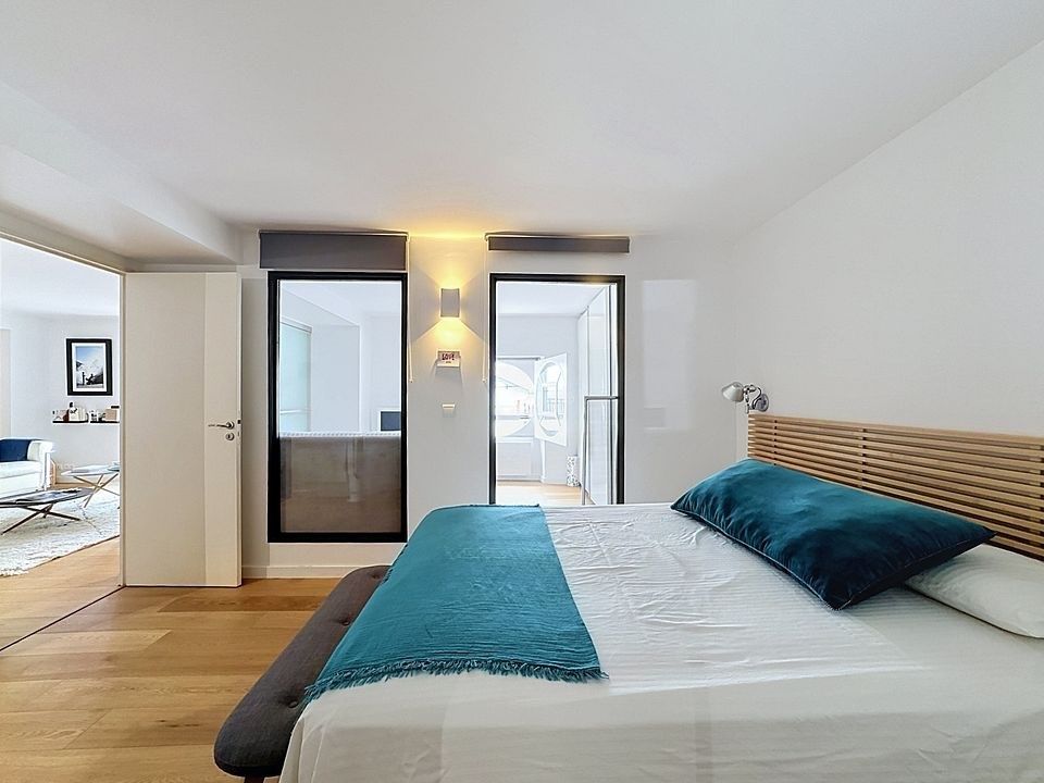 luxury apartment 4 Rooms for sale on BIARRITZ (64200)
