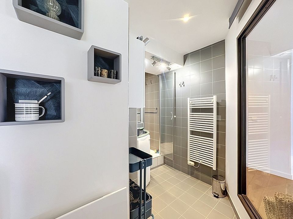 luxury apartment 4 Rooms for sale on BIARRITZ (64200)