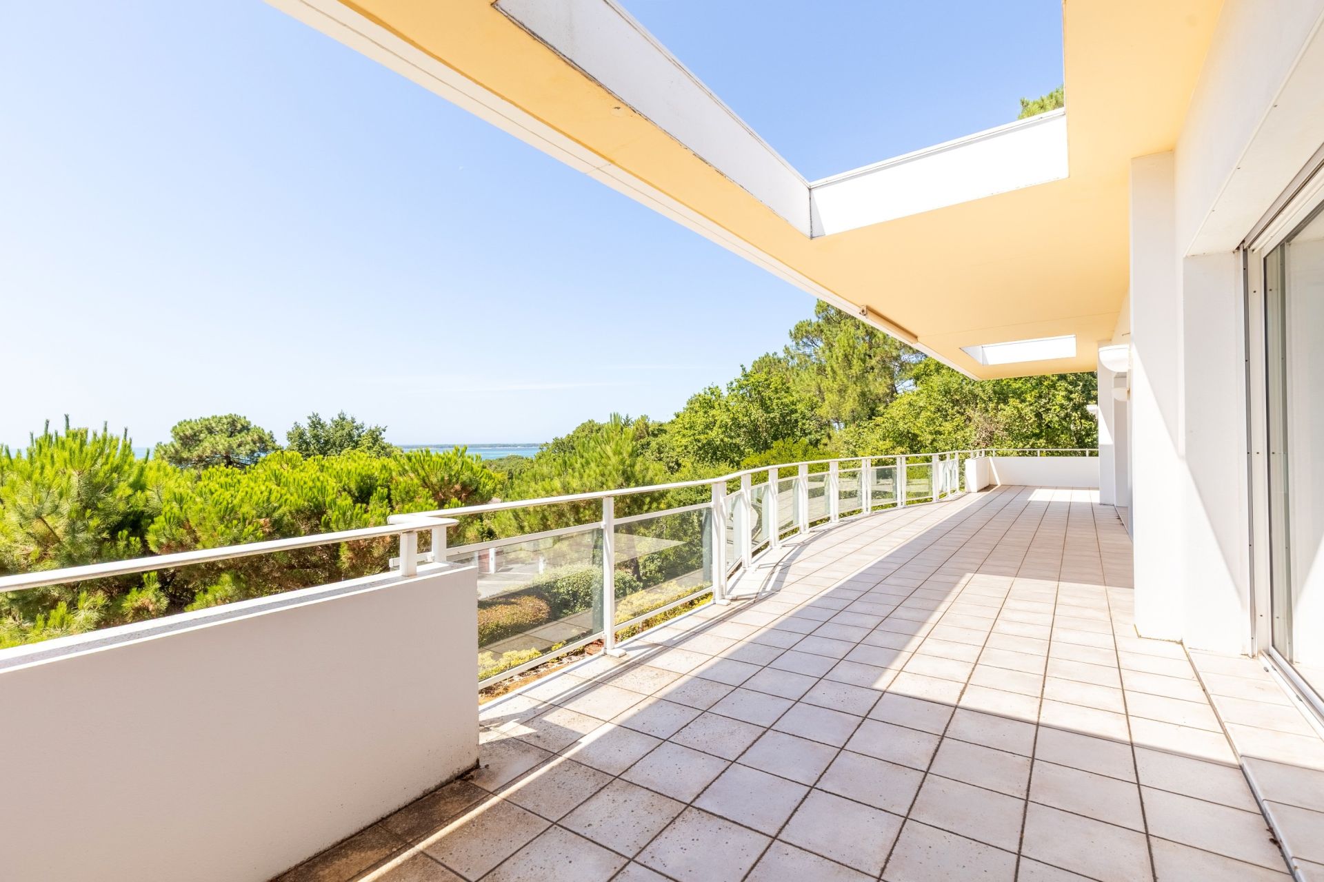 luxury house 6 Rooms for sale on PYLA SUR MER (33115)