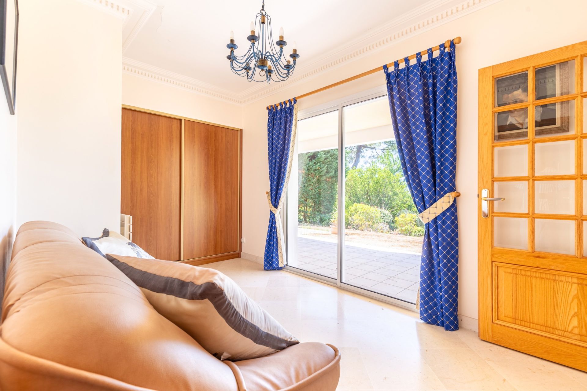 luxury house 6 Rooms for sale on PYLA SUR MER (33115)