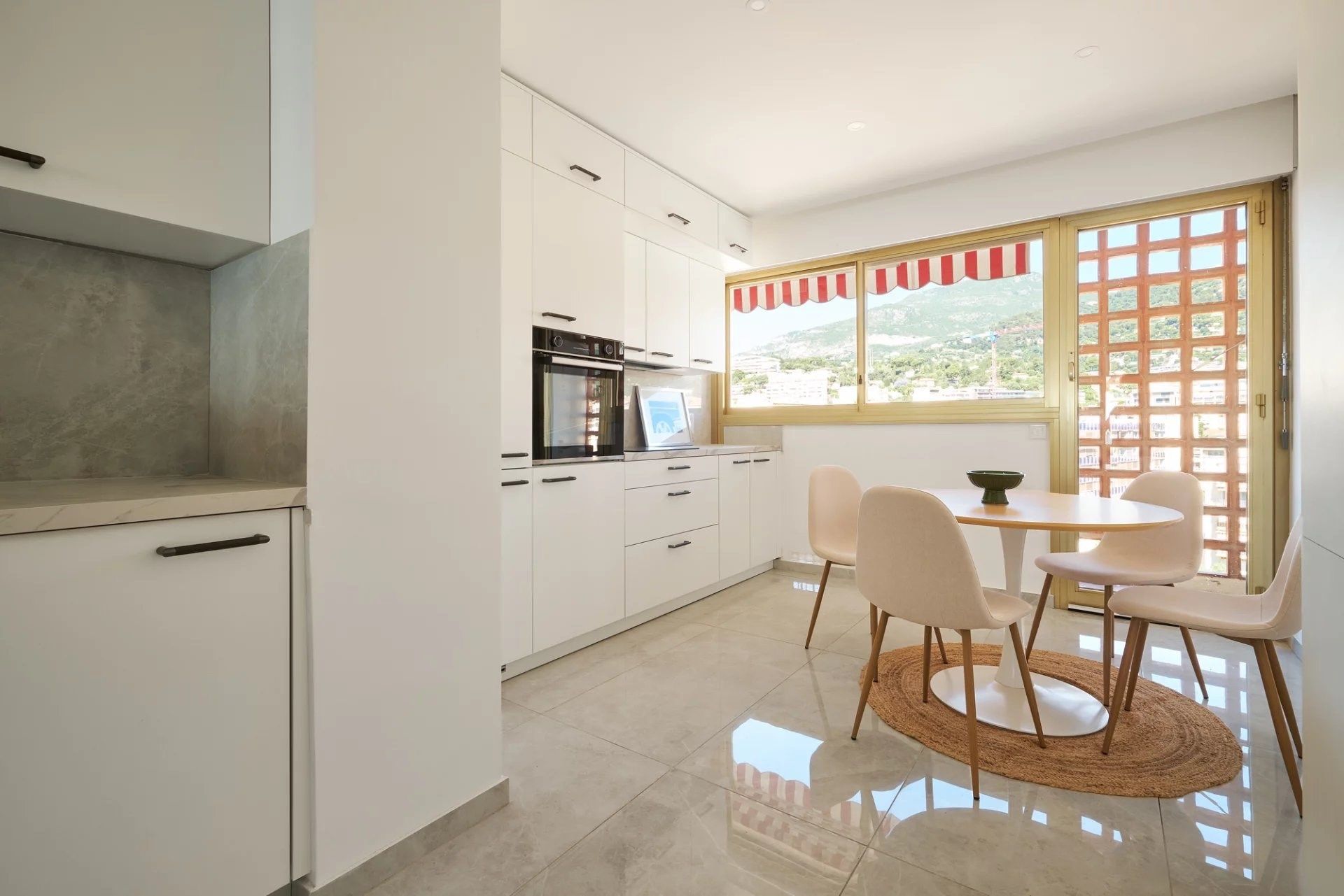 luxury apartment 3 Rooms for sale on ROQUEBRUNE CAP MARTIN (06190)