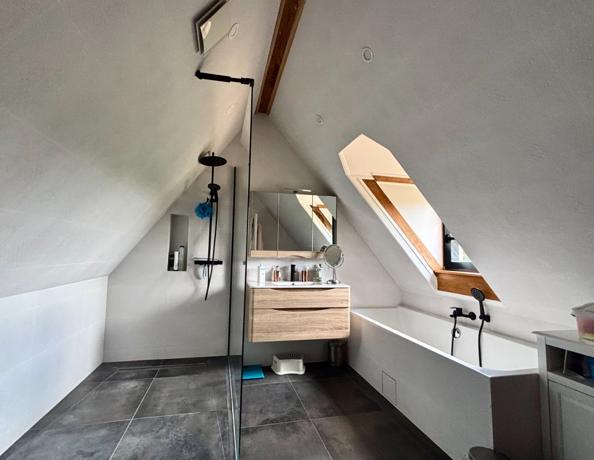 luxury house 6 Rooms for sale on REPENTIGNY (14340)