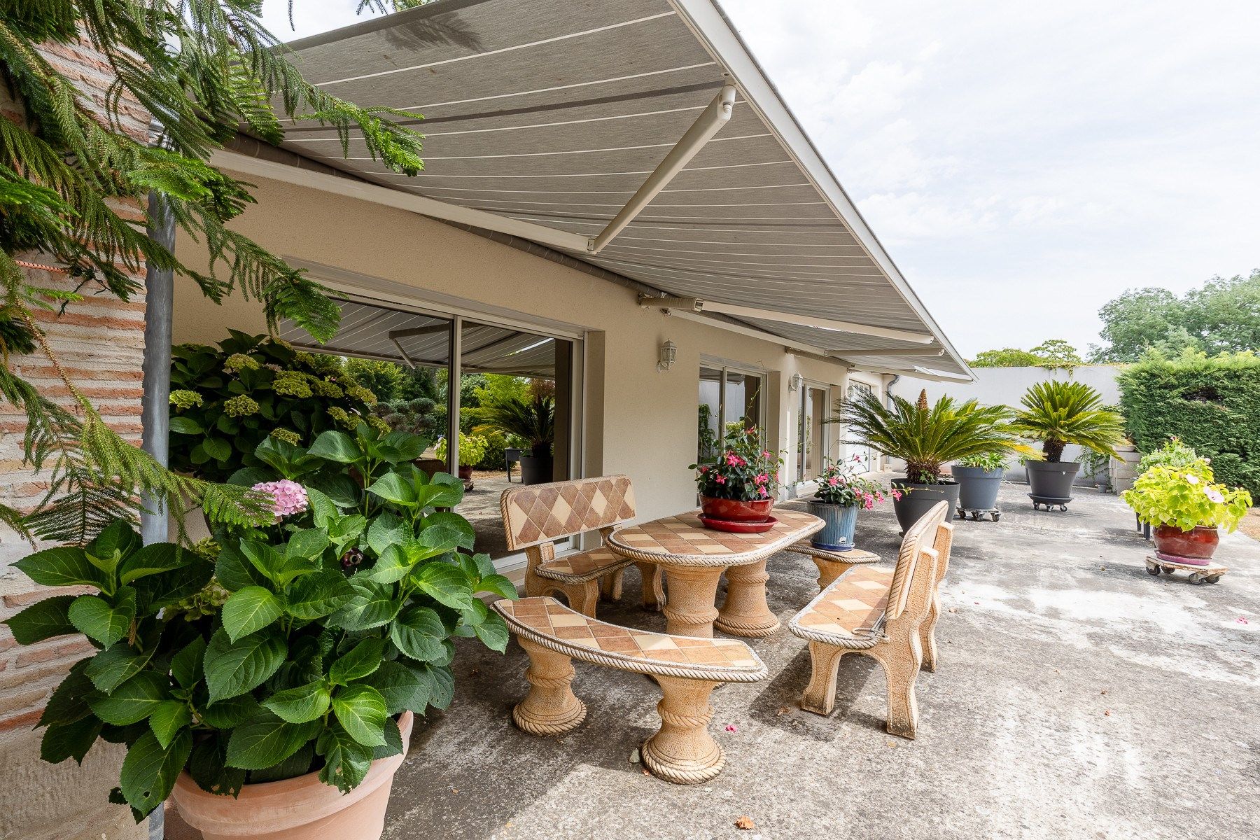 maison de maître 10 Pièces en vente sur ST PAUL CAP DE JOUX (81220)