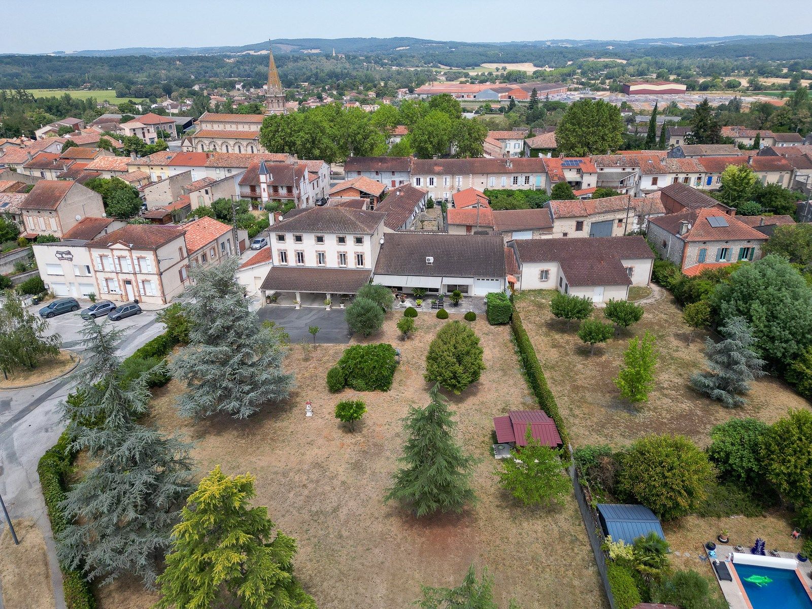 maison de maître 10 Pièces en vente sur ST PAUL CAP DE JOUX (81220)