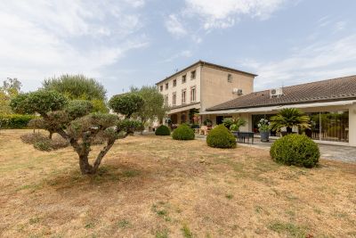 Vente Maison de maître Saint-Paul-Cap-de-Joux 10&nbsp;Pièces 315&nbsp;m²