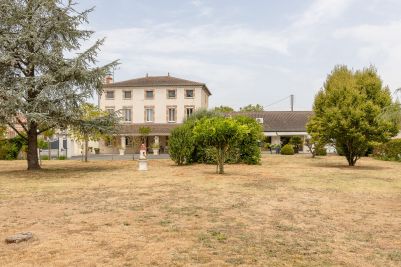 Sale Mansion Saint-Paul-Cap-de-Joux 10&nbsp;Rooms 315&nbsp;m²