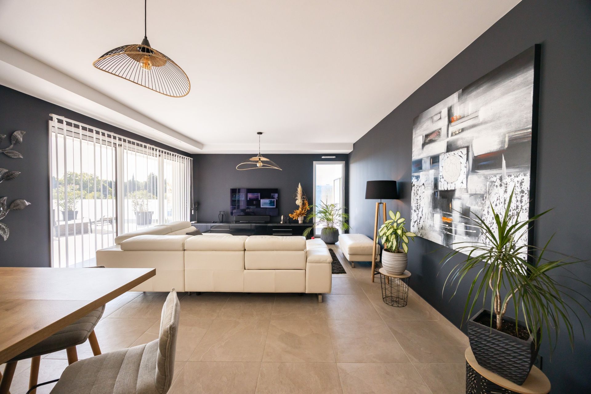 luxury apartment 3 Rooms for sale on NARBONNE (11100)