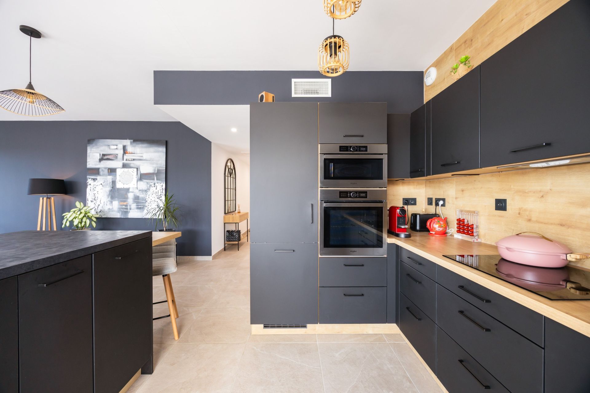 luxury apartment 3 Rooms for sale on NARBONNE (11100)