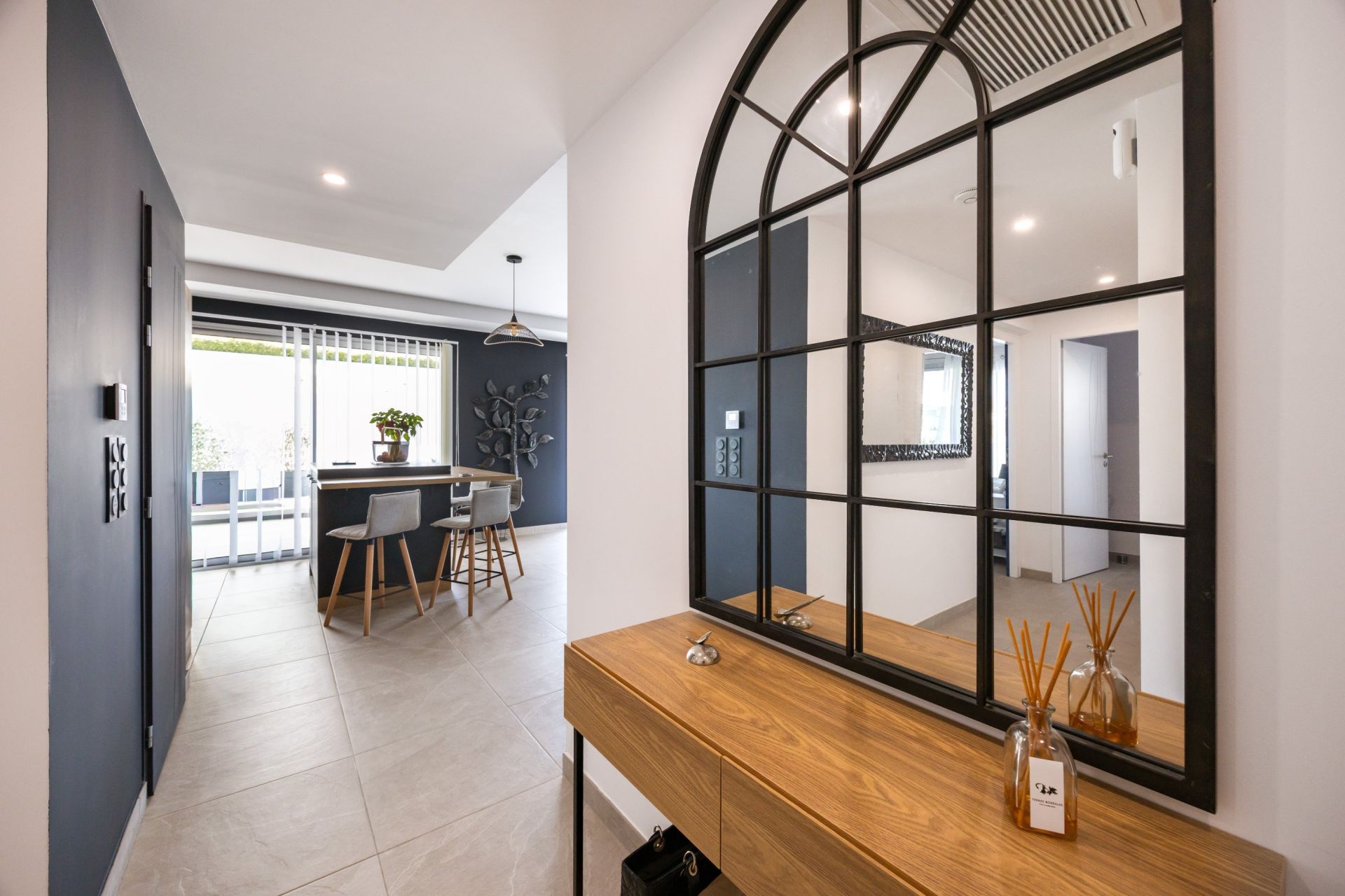 luxury apartment 3 Rooms for sale on NARBONNE (11100)